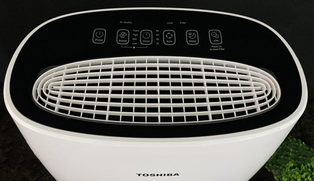 Bảng điều khiển cảm ứng hiện đại của máy lọc Toshiba CAF-N30(W)VN