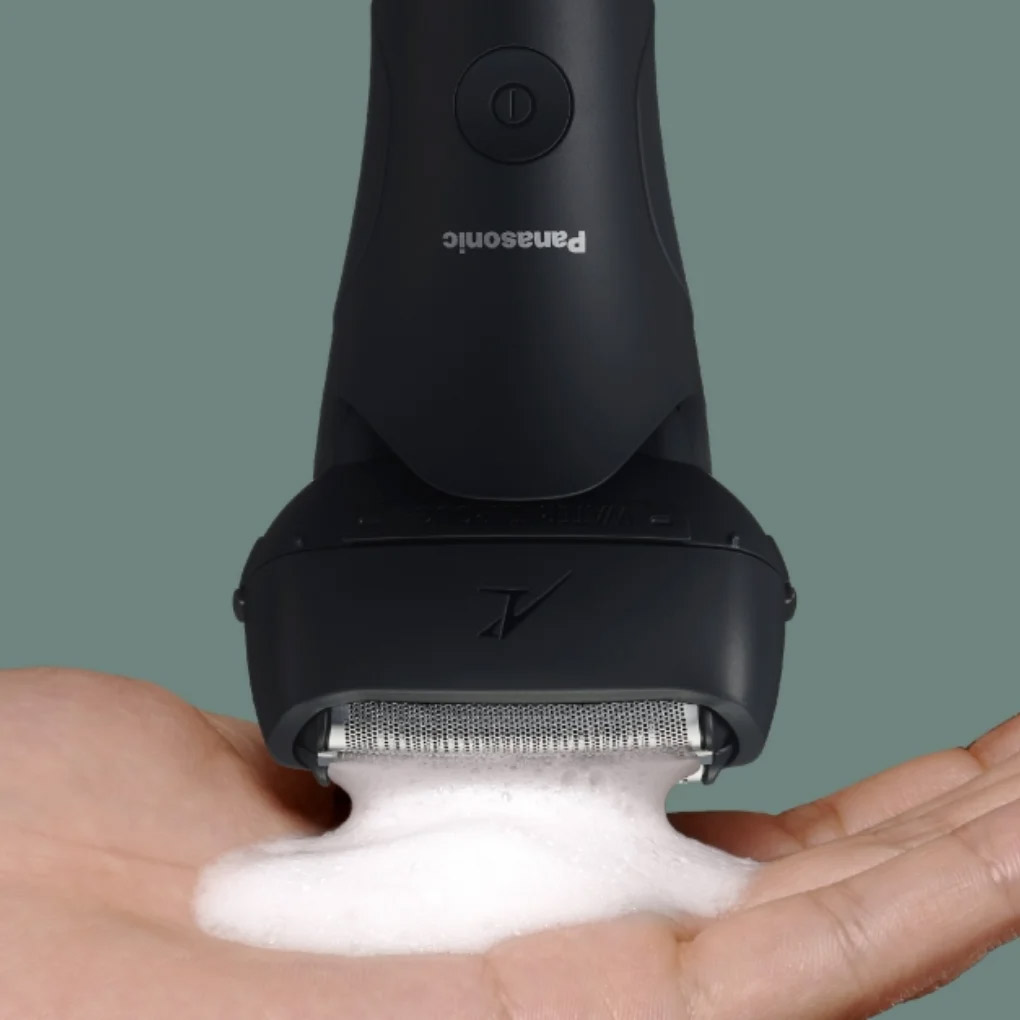 Lưỡi cạo của máy cạo râu Panasonic ES-LT2B-K751 sắc bén