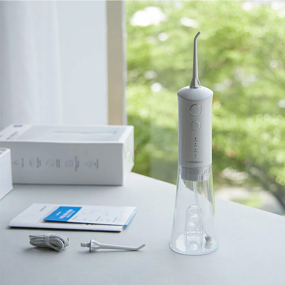 Dễ dàng vệ sinh bình chứa Máy Tăm Nước LocknLock ENR164WHT