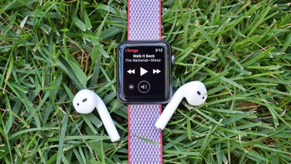 Nên mua sắm Apple Watch GPS hoặc LTE