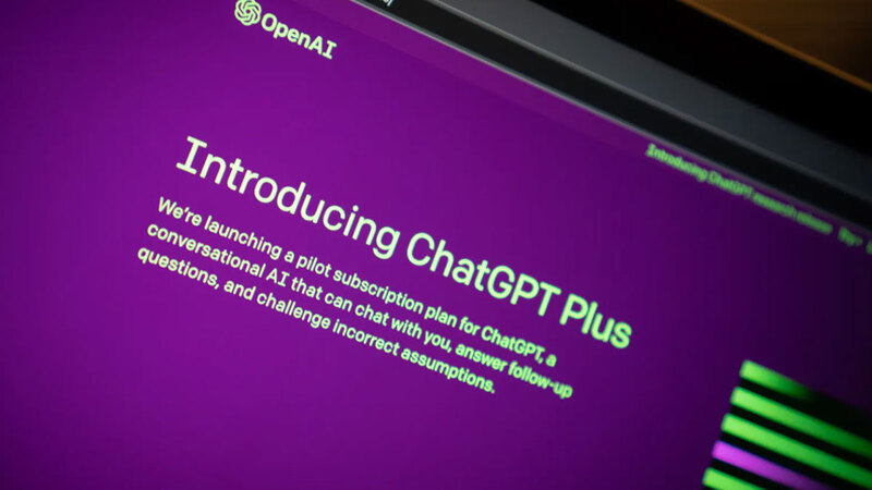 Thông qua ChatGPT Plus người dùng có thể sử dụng GPT-4