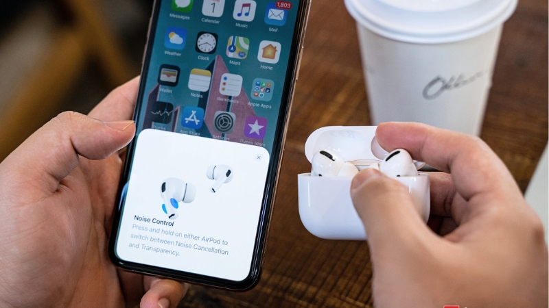Kết nối trở lại bằng cách đặt AirPods gần iPhone