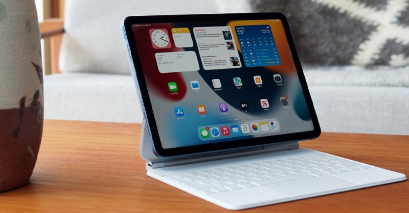 iPad là dòng máy tính bảng được sản xuất bởi tập đoàn Apple