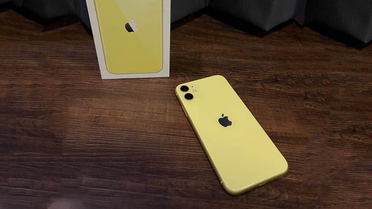 iPhone 11 vàng với vẻ đẹp trẻ trung, nhẹ nhàng