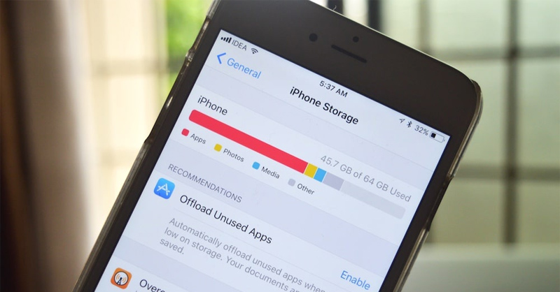 iPhone chạy ngày càng chậm do đầy bộ nhớ