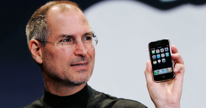 iPhone đời đầu ra mắt năm 2007