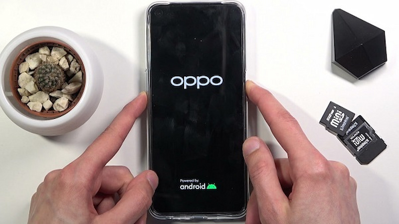 Khởi động lại OPPO khi sạc điện thoại không vào pin