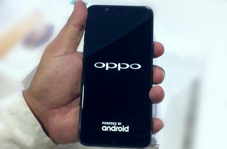 Lỗi điện thoại Oppo bị treo logo là gì?