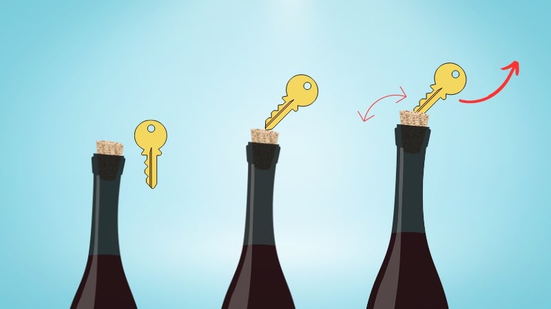 Dùng chiếc chìa khóa nhằm há nút xấu xí chai rượu vang