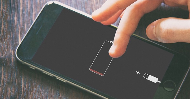 Sạc pin đúng cách cho iPhone nhằm tăng tuổi thọ pin cho điện thoại