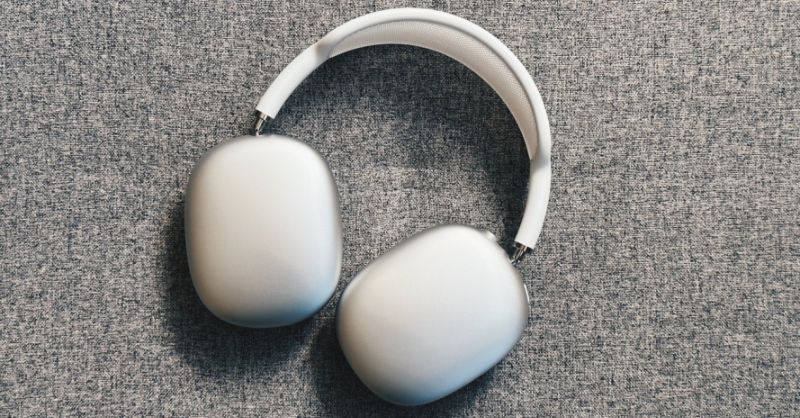 Có nên mua tai nghe chụp tai không?