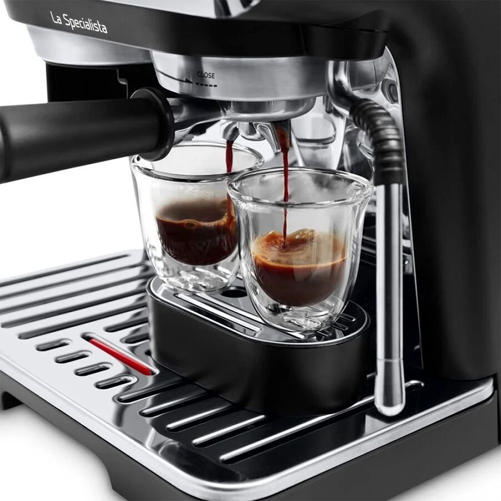 Công suất của máy pha cà phê Delonghi EC9155.MB là 1400W