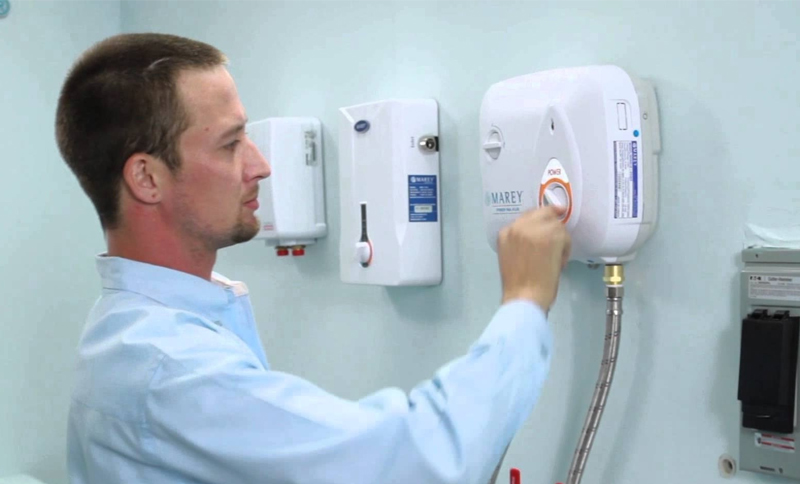 Kiểm tra và bảo dưỡng máy nước nóng định kỳ