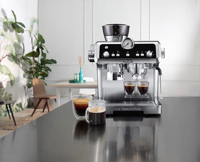 Máy pha cà phê giúp pha chế cà phê nhanh hơn