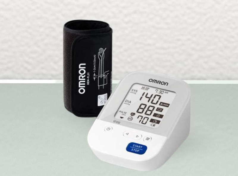Máy đo huyết áp tự động Omron HEM-7156T