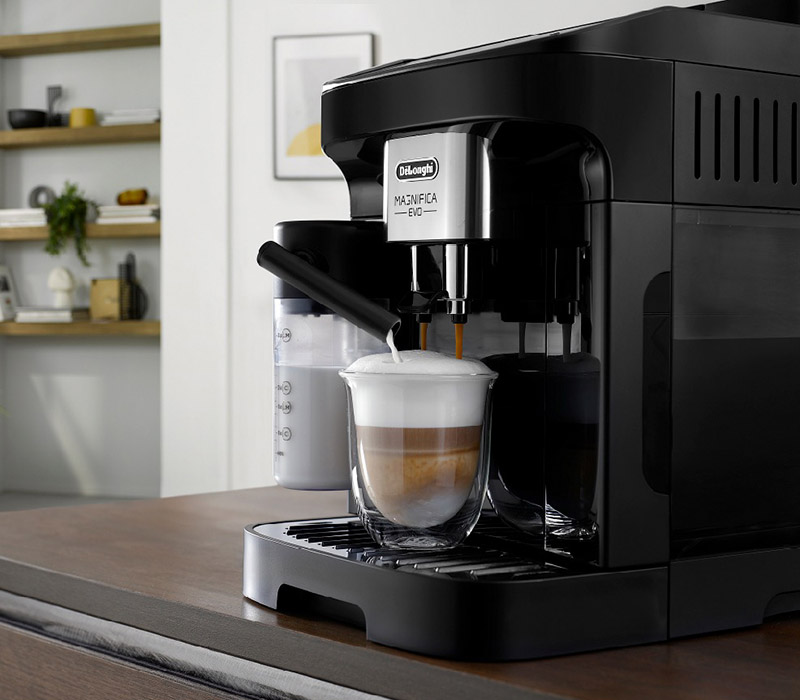 Máy pha cà phê Delonghi giúp bạn pha chế cà phê tiện lợi