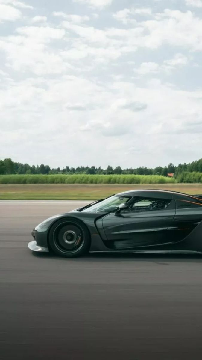 Hình nền siêu xe Koenigsegg