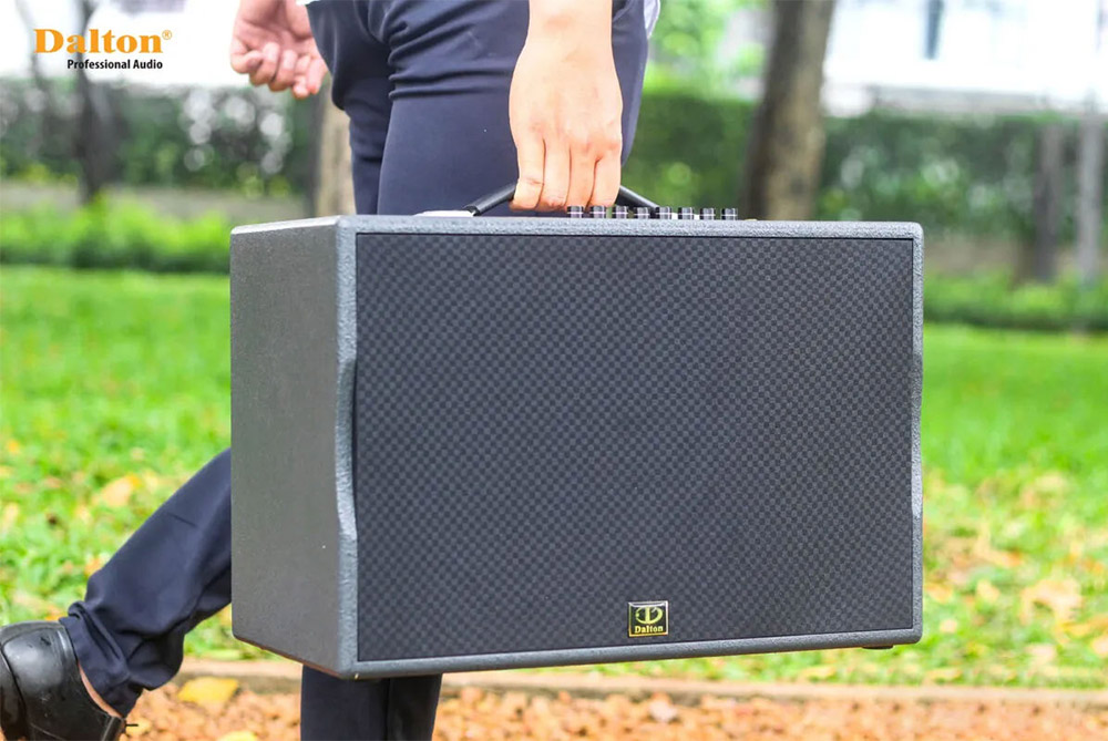 Loa karaoke xách tay Dalton