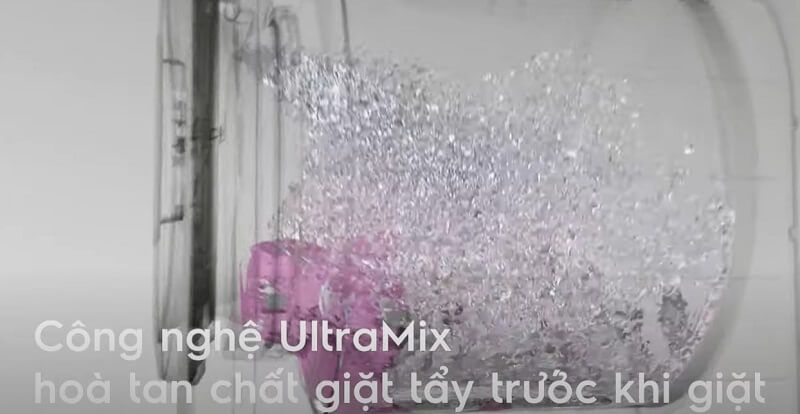 Công nghệ UltraMix hòa tan chất giặt hoàn toàn