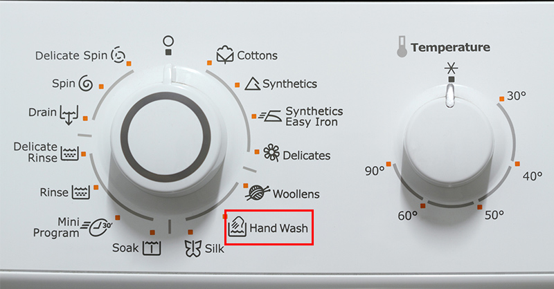 Hand Wash là chế độ giặt tay trên máy giặt