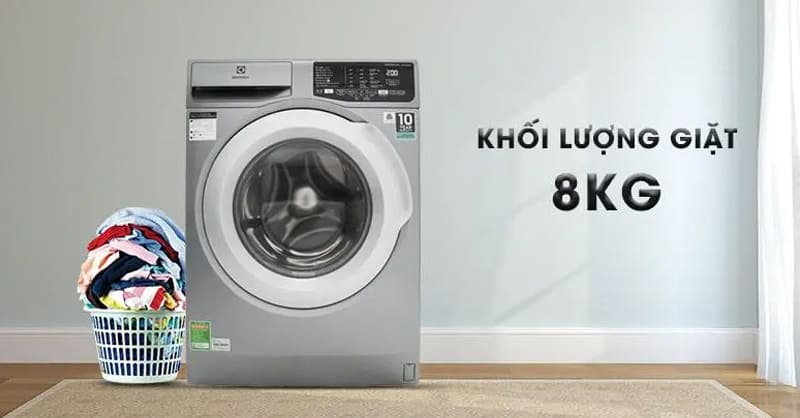 Khối lượng giặt 8kg đáp ứng nhu cầu giặt cho gia đình đông thành viên