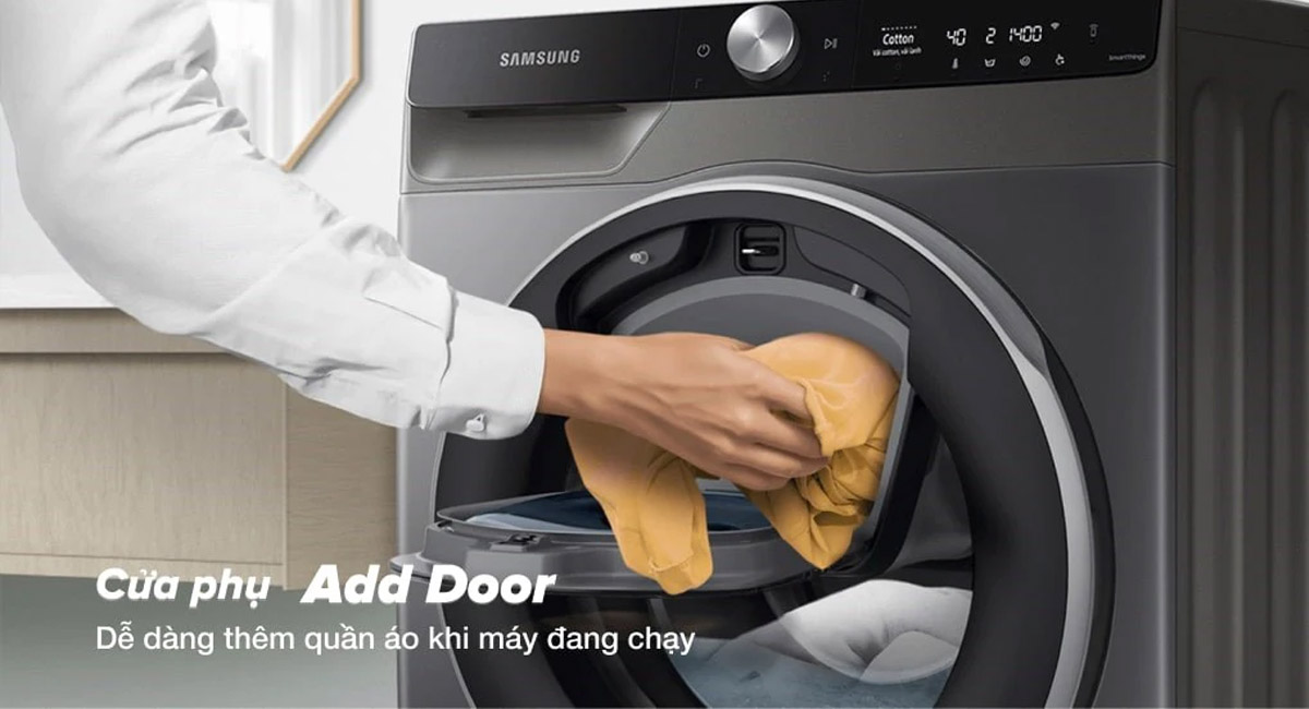 Cửa phụ Add Door cho phép bạn thêm đồ giặt bất kỳ lúc nào máy hoạt động
