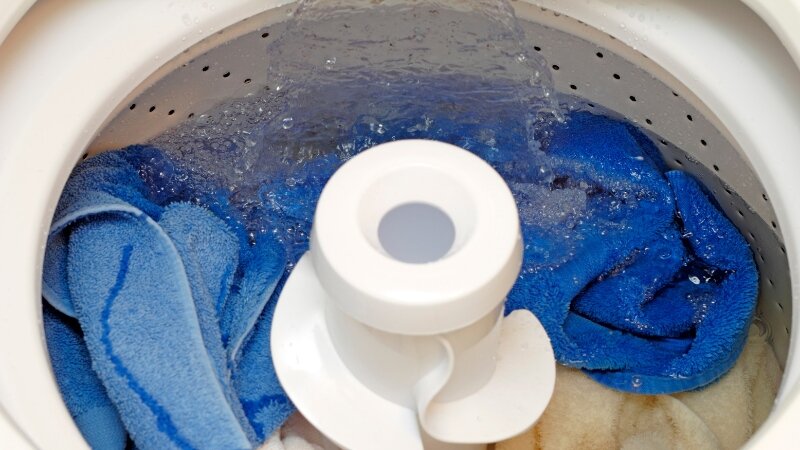 Nguồn nước cấp vào máy yếu làm kéo dài thời gian giặt