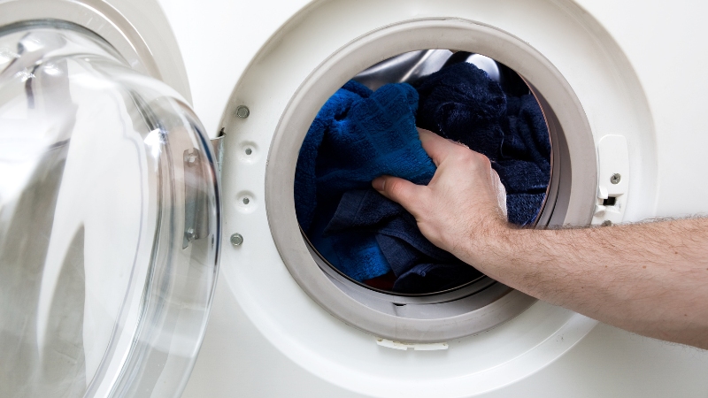 Tụ máy giặt hỏng sẽ làm quần áo không được vắt khô