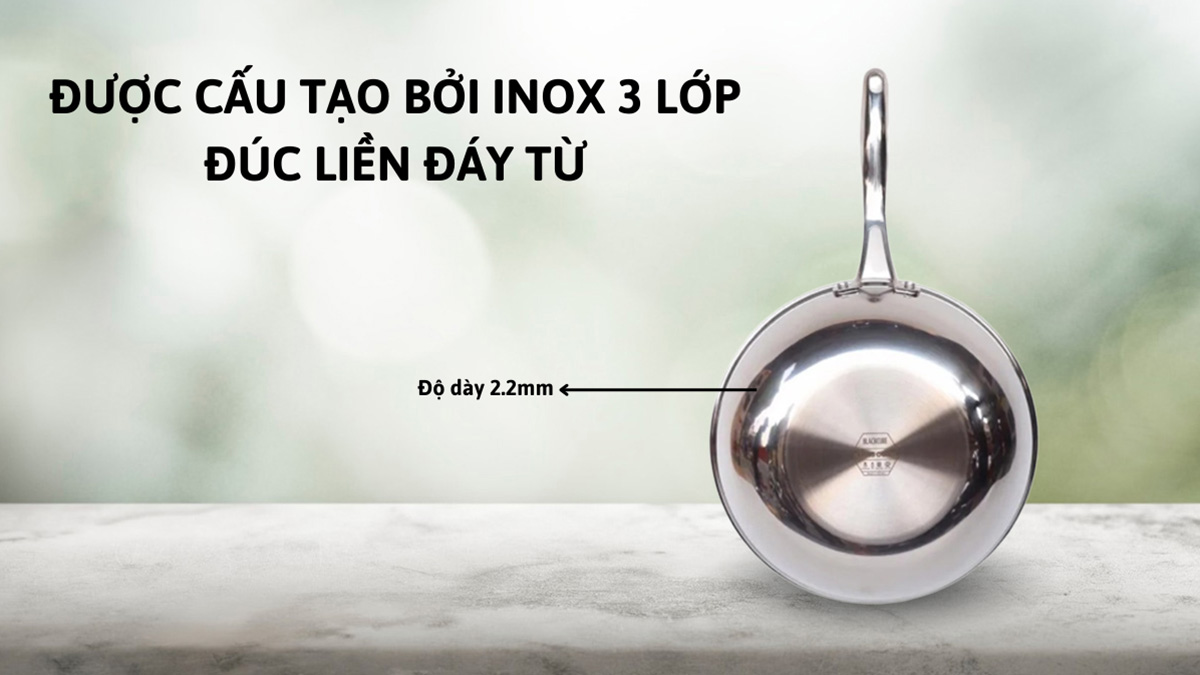 Chảo Kims Cook 28cm được cấu tạo bởi 3 lớp đúc liền đáy từ dày dặn