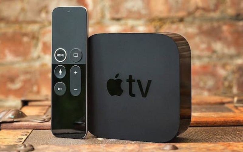 Apple TV gen 5 và remote đi kèm