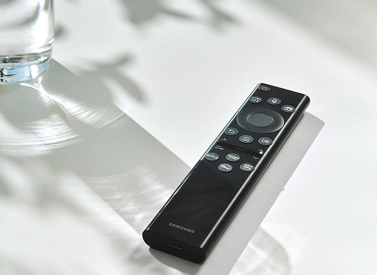 Điều khiển SolarCell Remote của Tivi Samsung 4K 55 Inch UA55BU8000