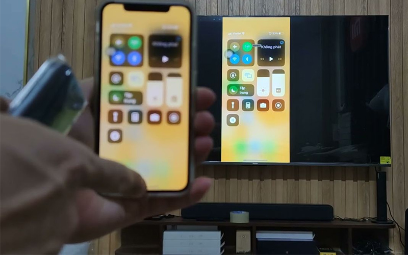 Có thể kết nối tivi Xiaomi với điện thoại để chia sẻ màn hình điện thoại lên tivi