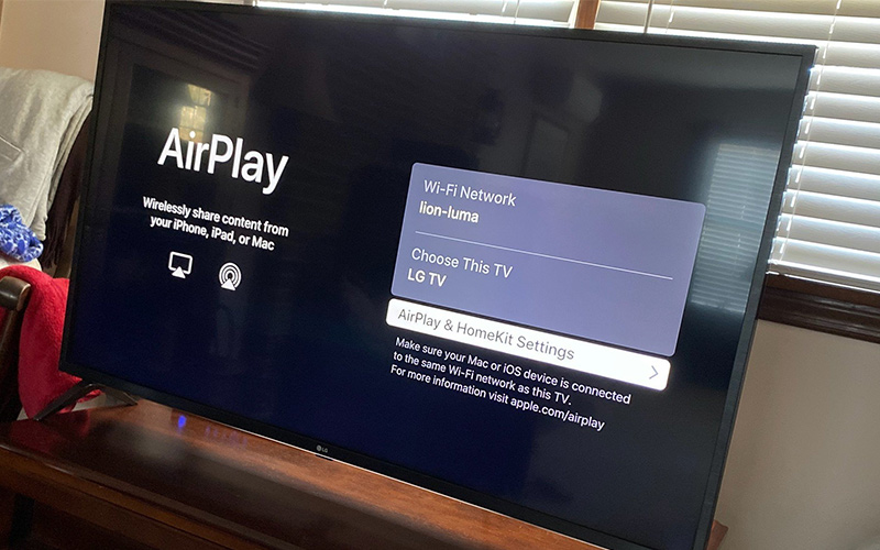 Kết nối và chia sẻ nội dung từ điện thoại lên tivi với AirPlay 2