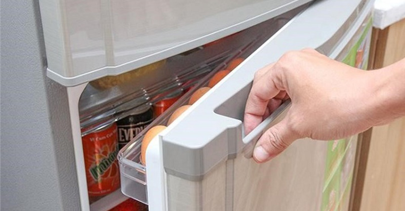 Cửa tủ lạnh đóng không kín