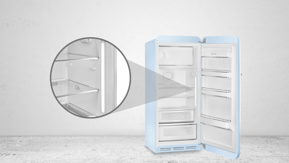 Hệ thống đèn chiếu sáng giúp người dùng dễ dàng quan sát bên trong tủ lạnh