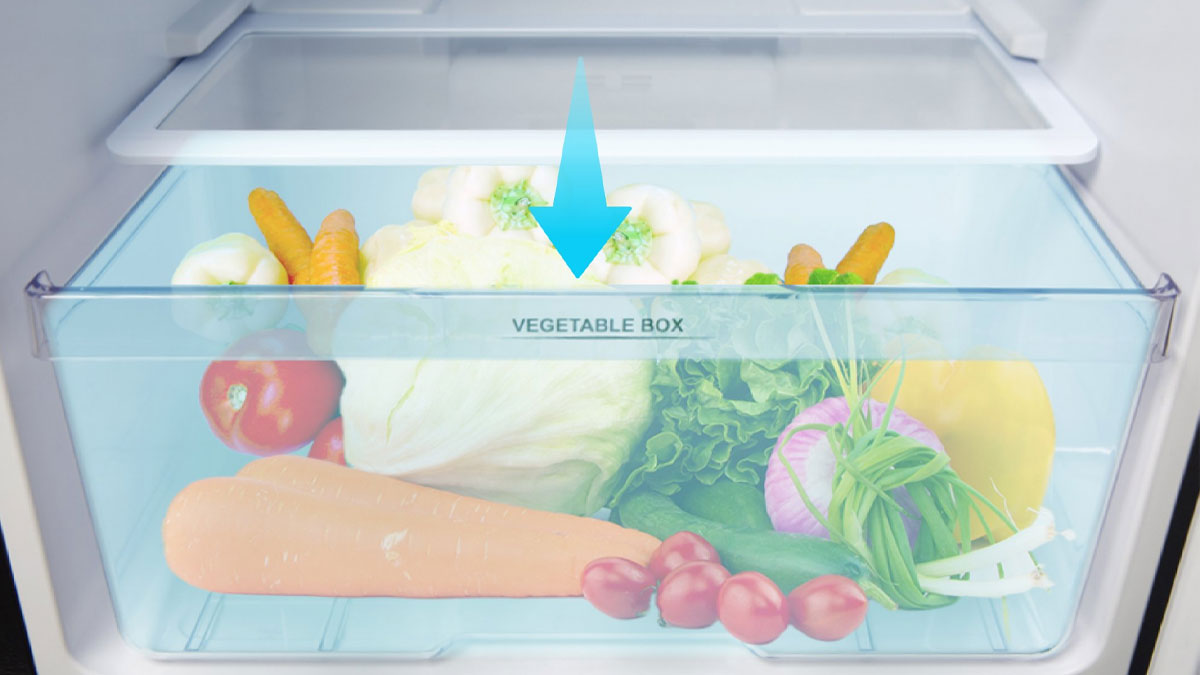Ngăn rau quả trên tủ lạnh Sanaky giúp giữ dưỡng chất quý của rau củ