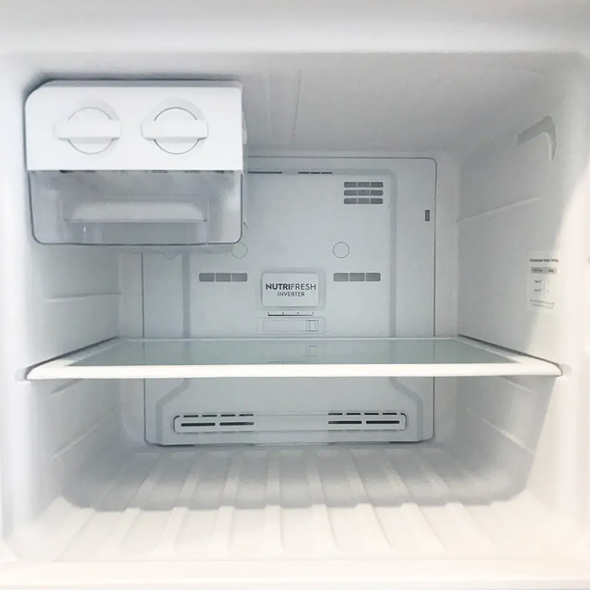 Tủ Lạnh ETB3740K-A được tích hợp công nghệ NutriFresh Inverter