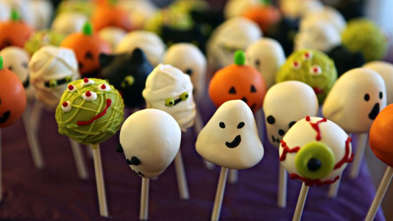 Các cây kẹo Halloween đáng yêu