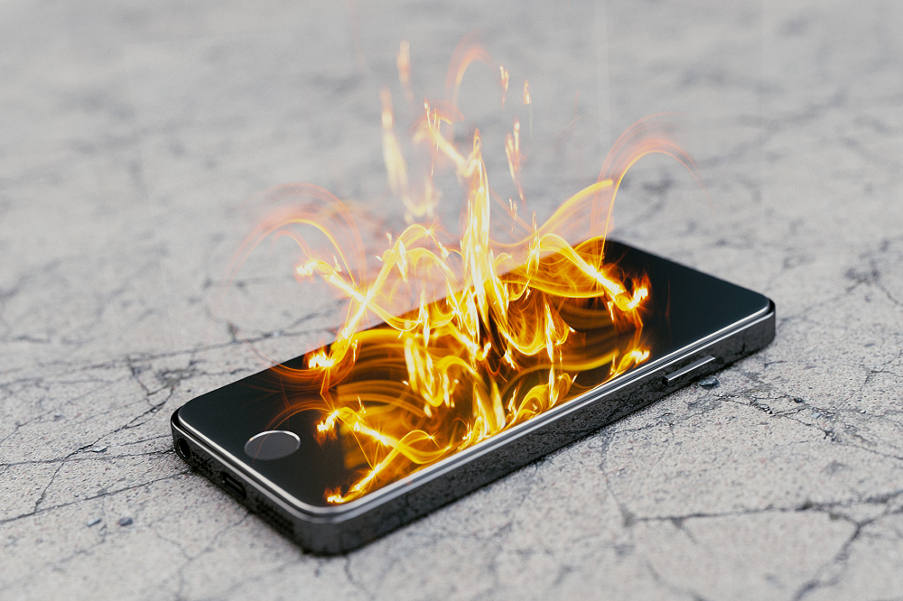 iPhone 7 Plus phát nổ ngay đầu giường ngủ - VnExpress Số hóa
